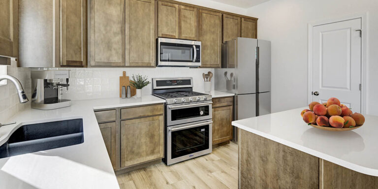 5504 0001 Tucana 11065 Chl Vstaged Kitchen